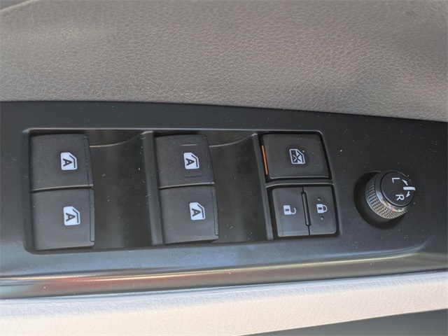 2018 Toyota Camry SE Red at Superior Kia