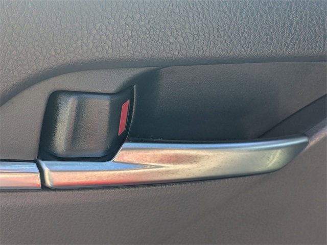 2018 Toyota Camry SE Red at Superior Kia