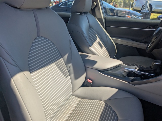 2018 Toyota Camry SE Red at Superior Kia