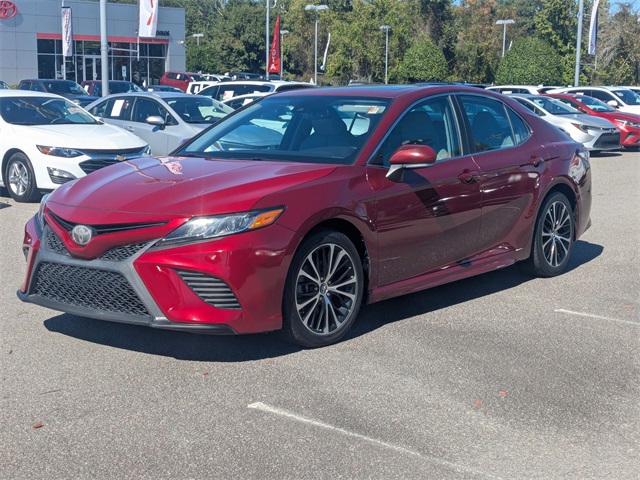 2018 Toyota Camry SE Red at Superior Kia