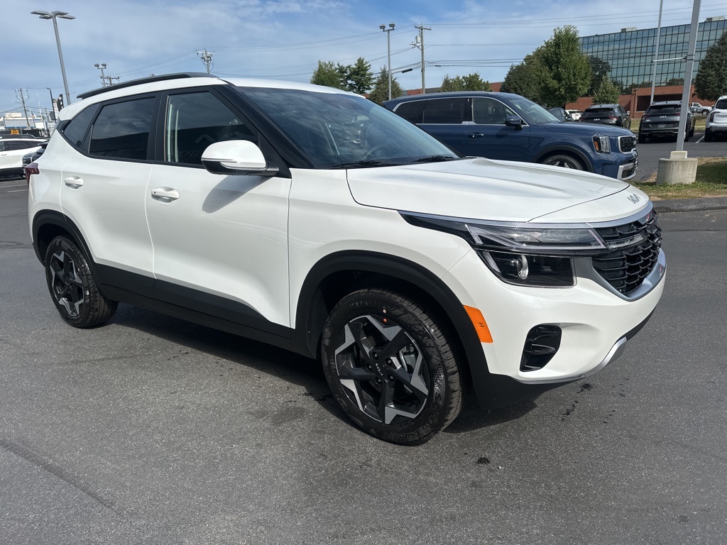 2026 Kia Seltos S photo 3