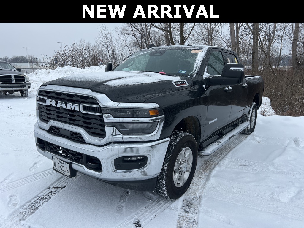 2025 RAM 2500 Big Horn Crew Cab 4WD