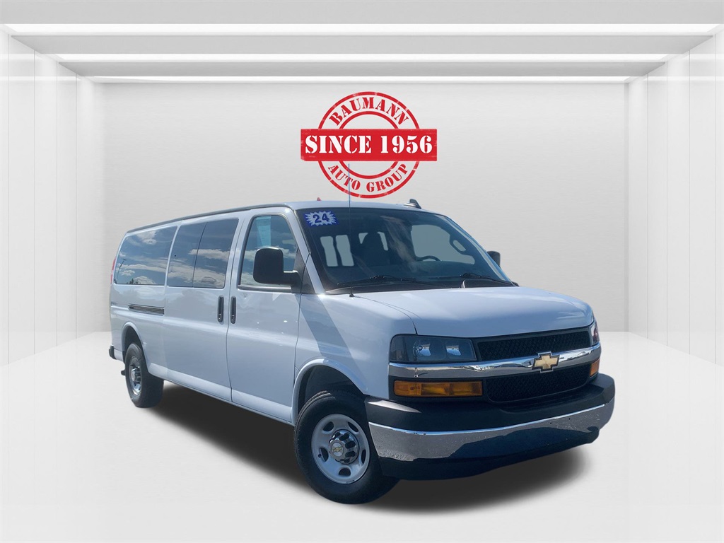 2024 Chevrolet Express 3500 LT Extended RWD