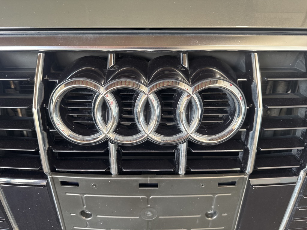 Thumbnail: 2021 Audi Q3 - 14