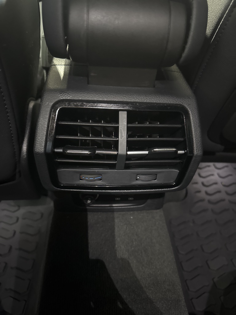 Thumbnail: 2021 Audi Q3 - 29