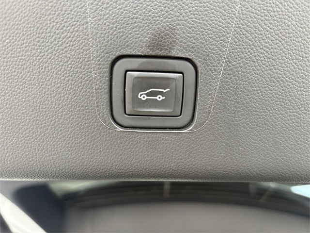 Used Car 2023 Chevrolet Traverse  Lt For Sale Under $35,000 In San Antonio, Texas