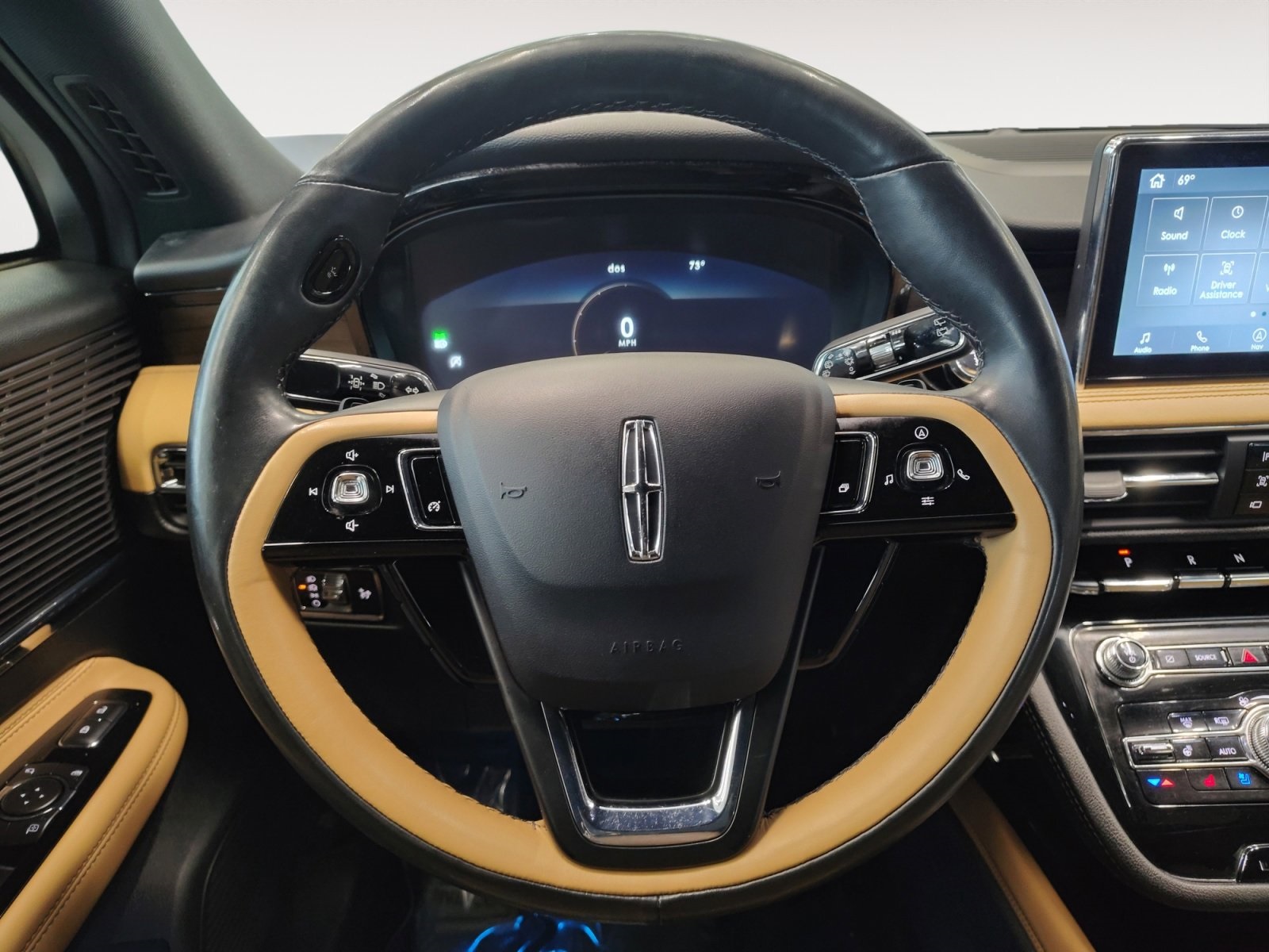 Used Car 2022 Lincoln Corsair  Reserve For Sale Under $25,000 In San Antonio, Texas