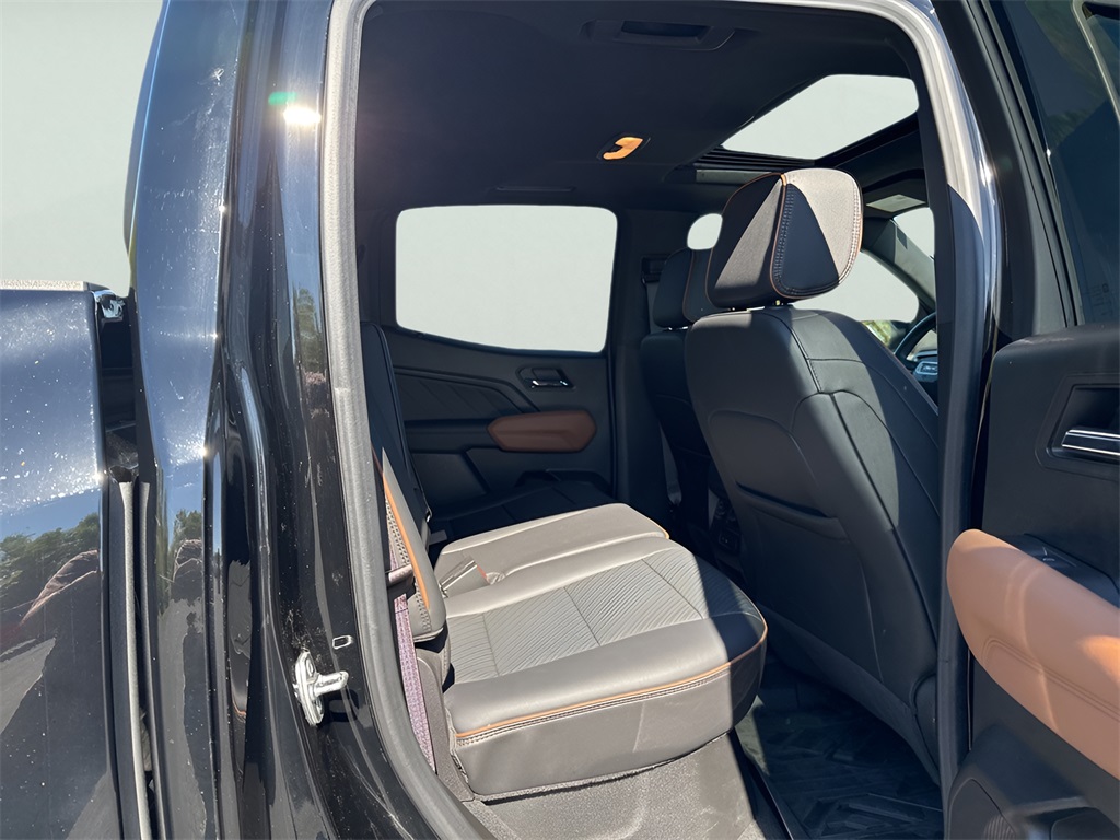 2024 GMC Canyon