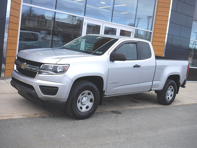 2017 Chevrolet Colorado Base Extended Cab LB RWD