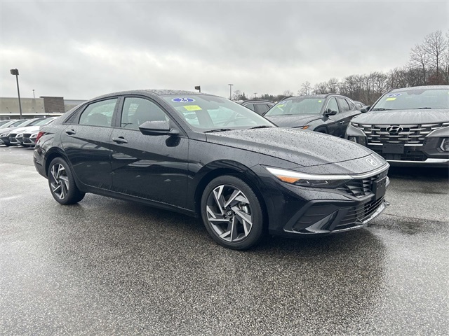 2025 Hyundai Elantra SEL Sport FWD