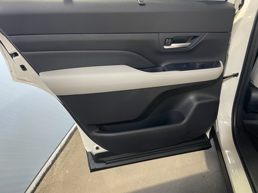 Thumbnail: 2026 Toyota Grand Highlander - 23