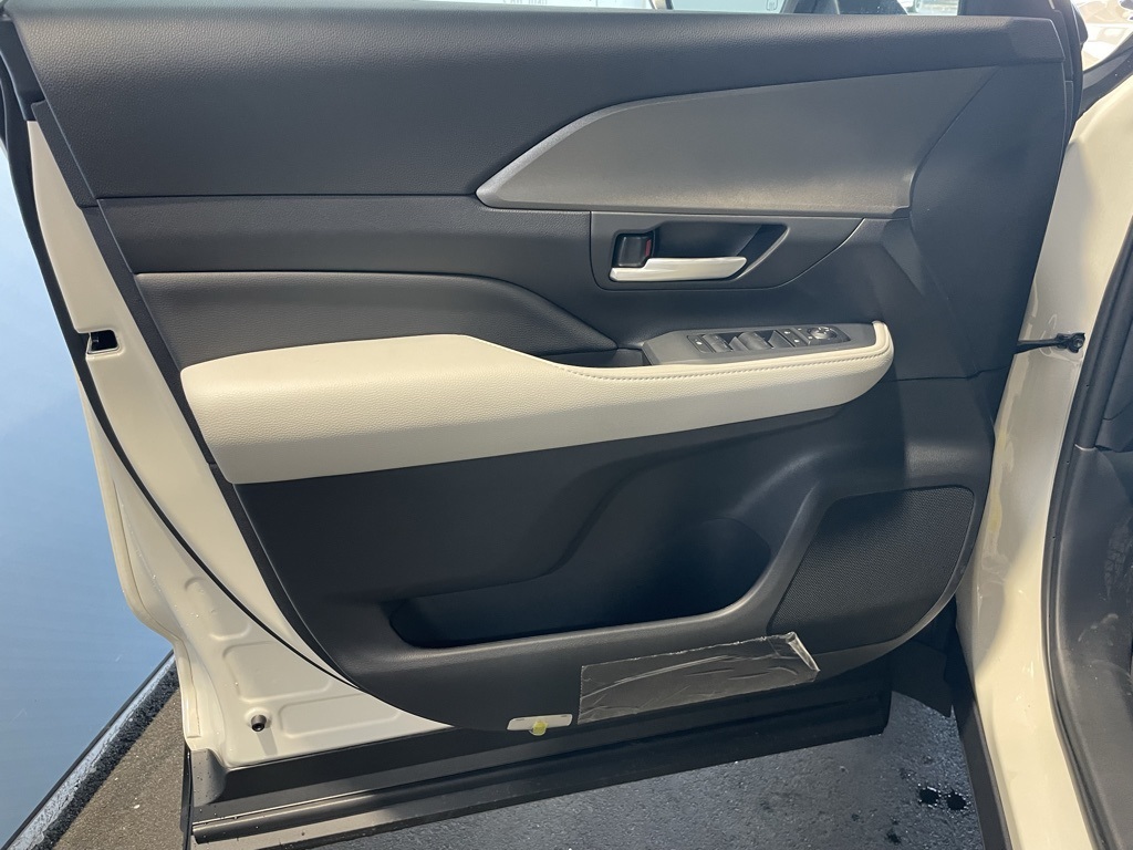 Thumbnail: 2026 Toyota Grand Highlander - 29