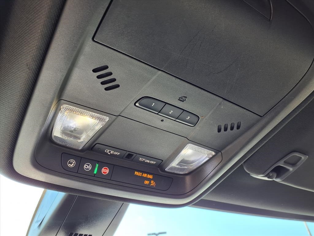 2021 Cadillac XT5 Luxury Gray at Don Davis Chevrolet GMC