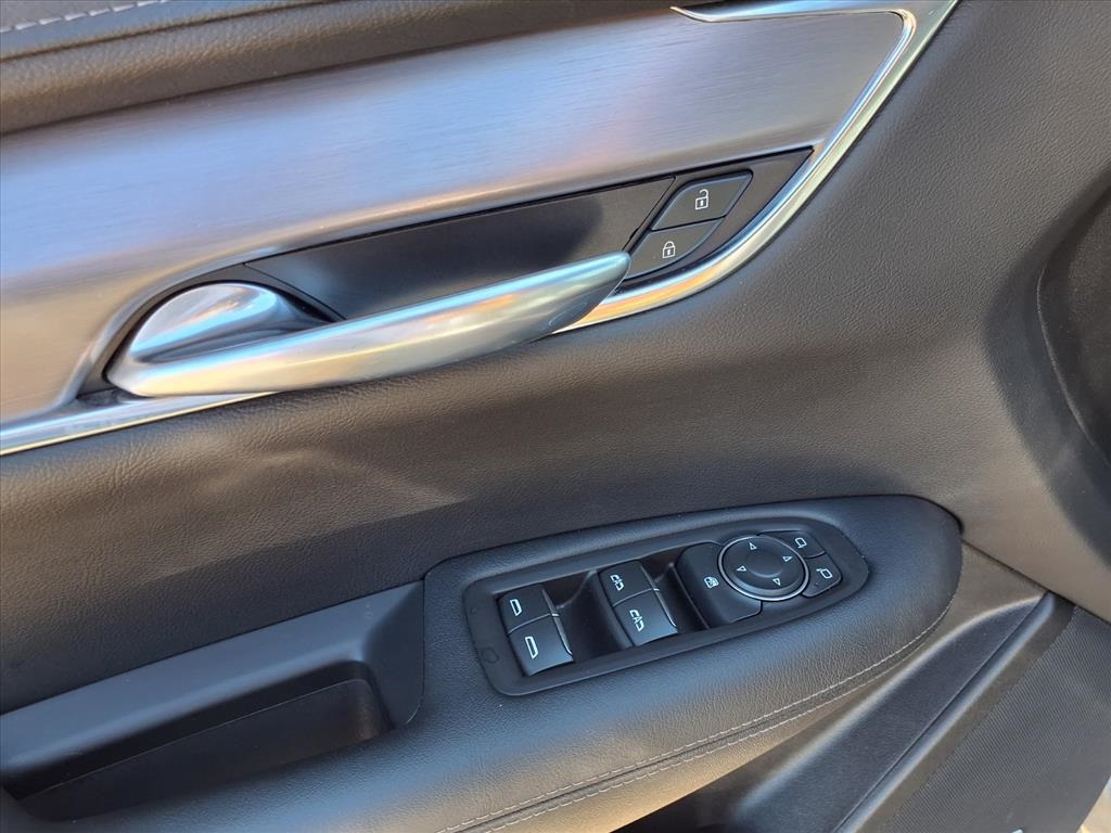 2021 Cadillac XT5 Luxury Gray at Don Davis Chevrolet GMC