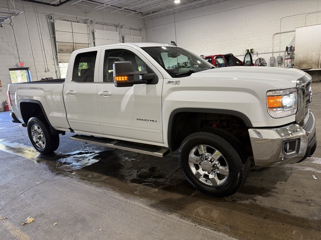 2017 GMC Sierra 2500HD SLE's photo