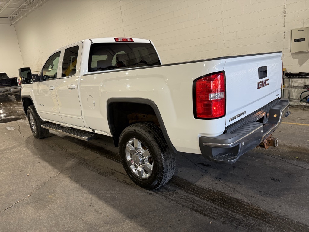 2017 Gmc Sierra SLE photo 3