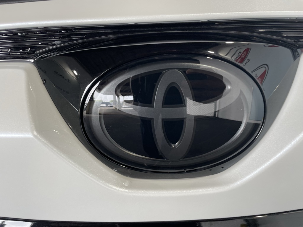 Thumbnail: 2025 Toyota Corolla Cross - 12