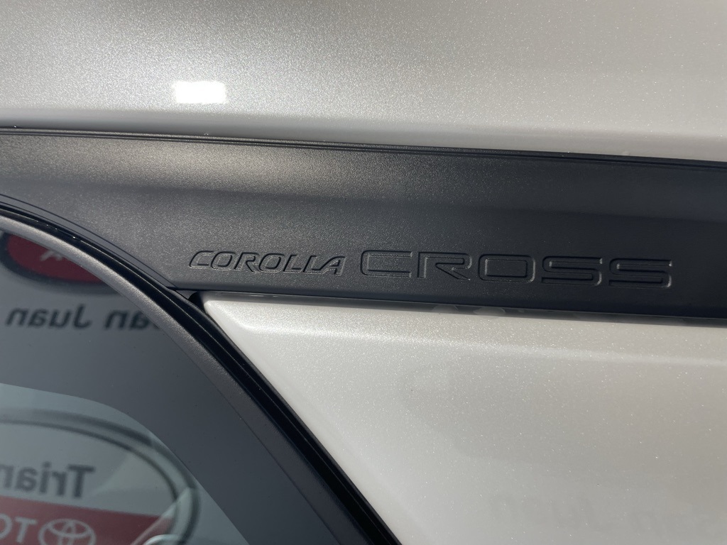 Thumbnail: 2025 Toyota Corolla Cross - 15