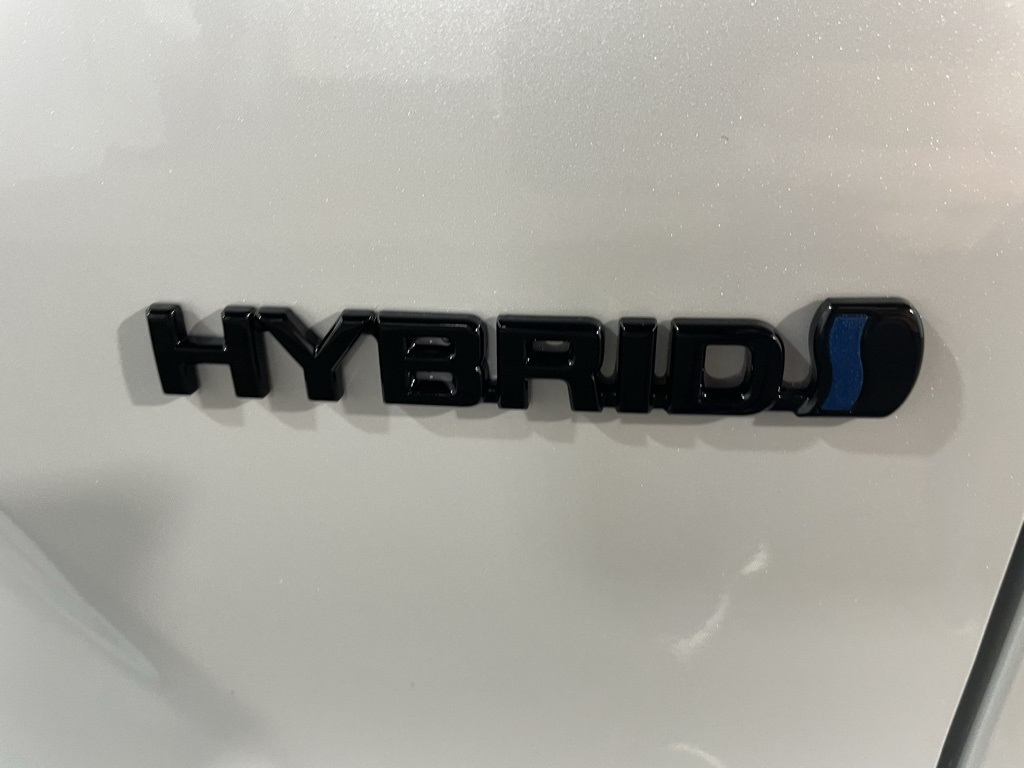 Thumbnail: 2025 Toyota Corolla Cross - 18