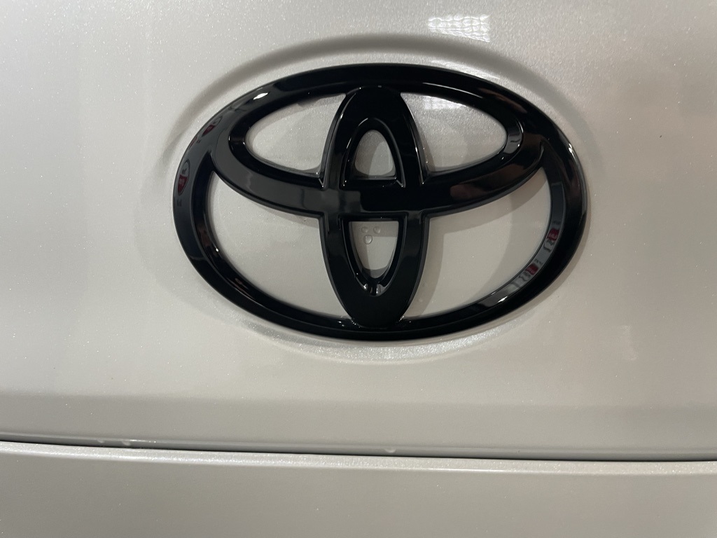 Thumbnail: 2025 Toyota Corolla Cross - 21