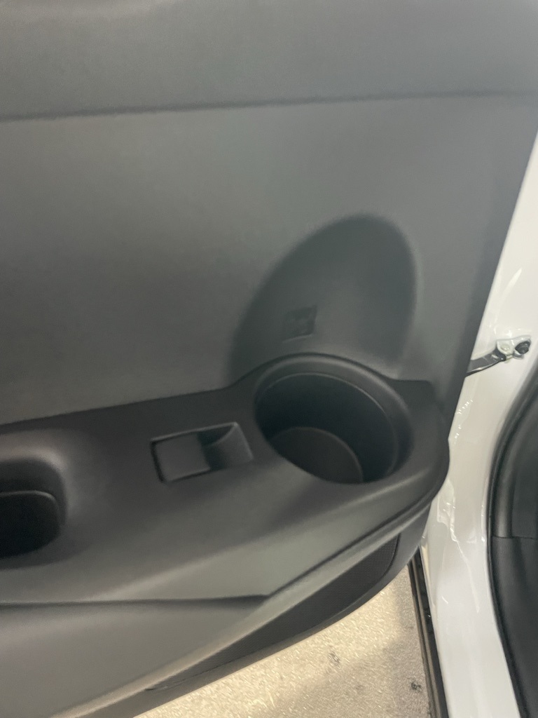 Thumbnail: 2025 Toyota Corolla Cross - 26