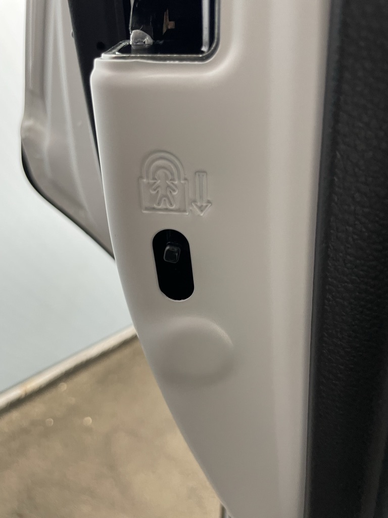 Thumbnail: 2025 Toyota Corolla Cross - 27