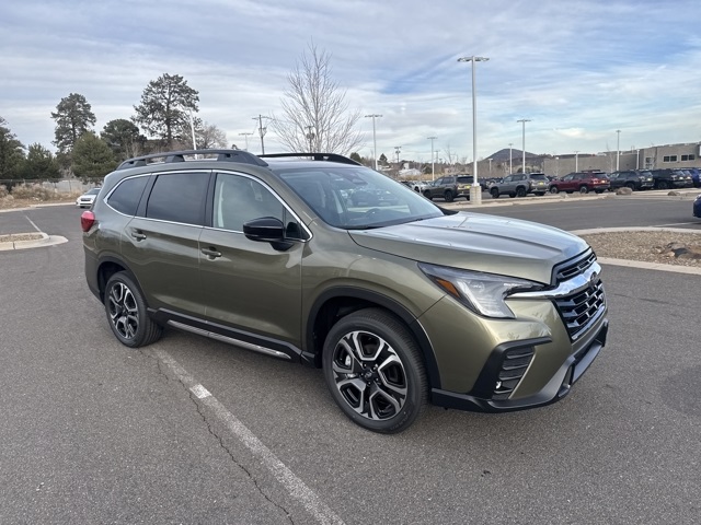 2026 Subaru Ascent Limited's photo