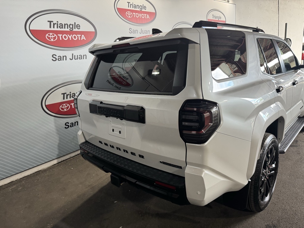 Thumbnail: 2025 Toyota 4Runner - 20