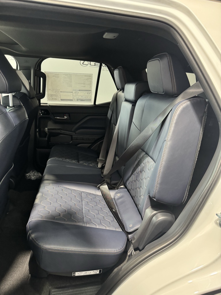 Thumbnail: 2025 Toyota 4Runner - 32