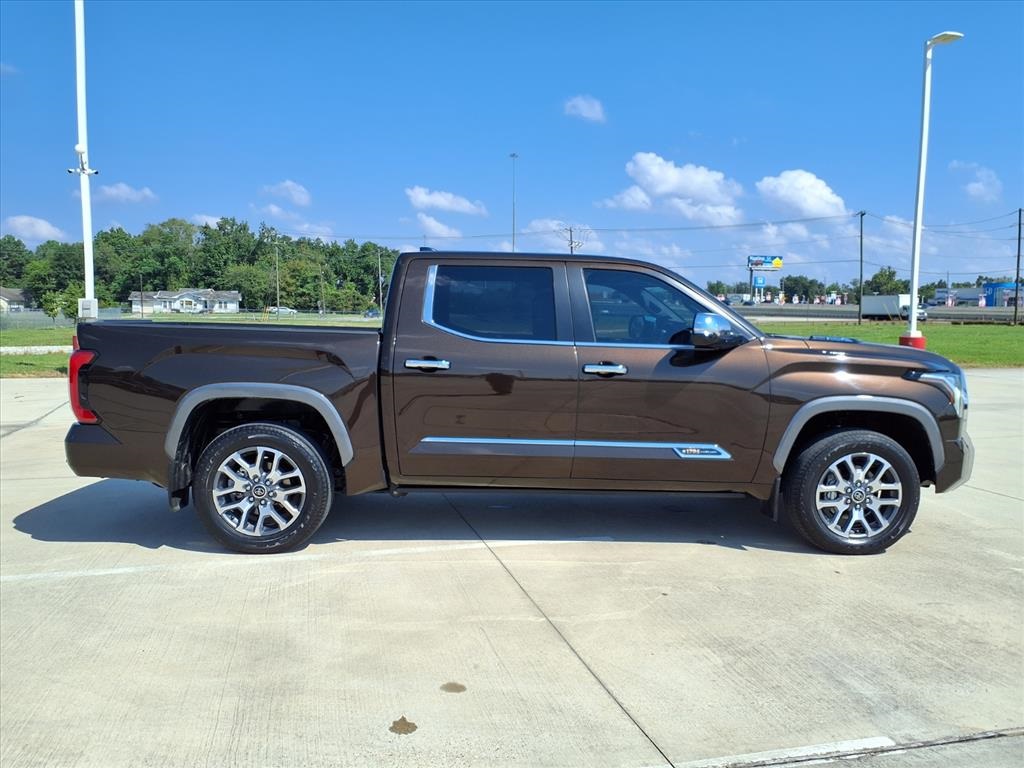2024 Toyota Tundra Hybrid 1794 Edition - 11