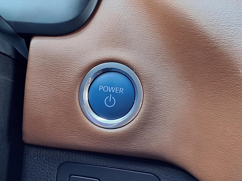 2024 Toyota Tundra Hybrid 1794 Edition - 8