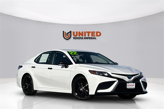 2022 Toyota Camry Hybrid SE Nightshade FWD