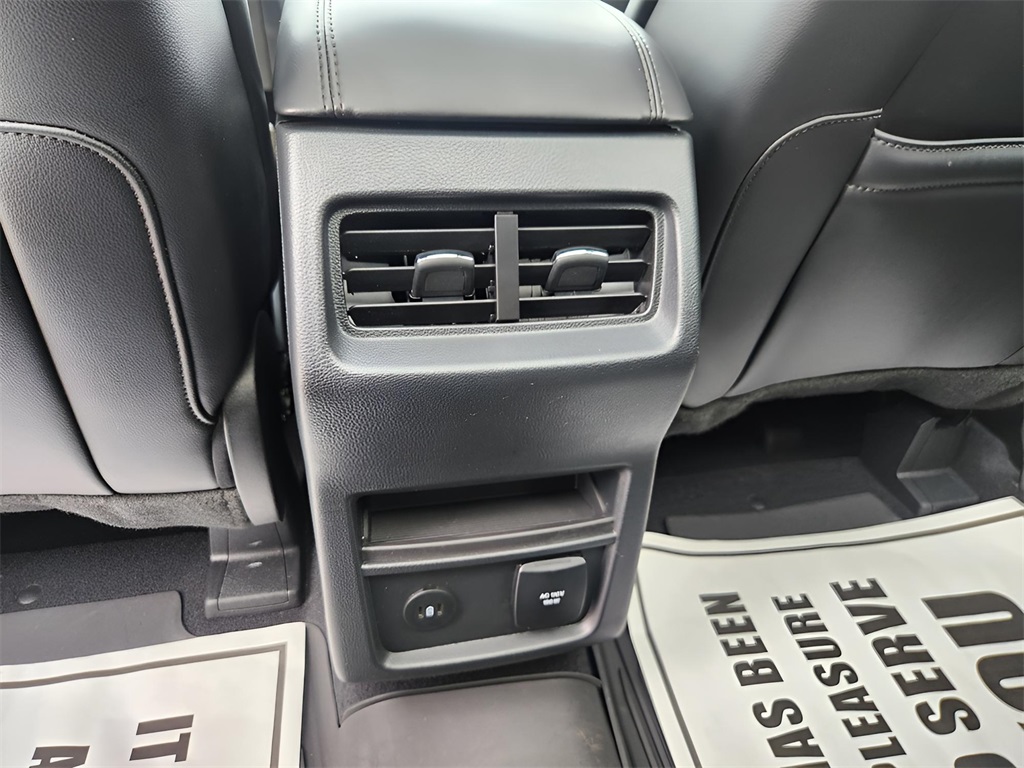2023 Ford Edge