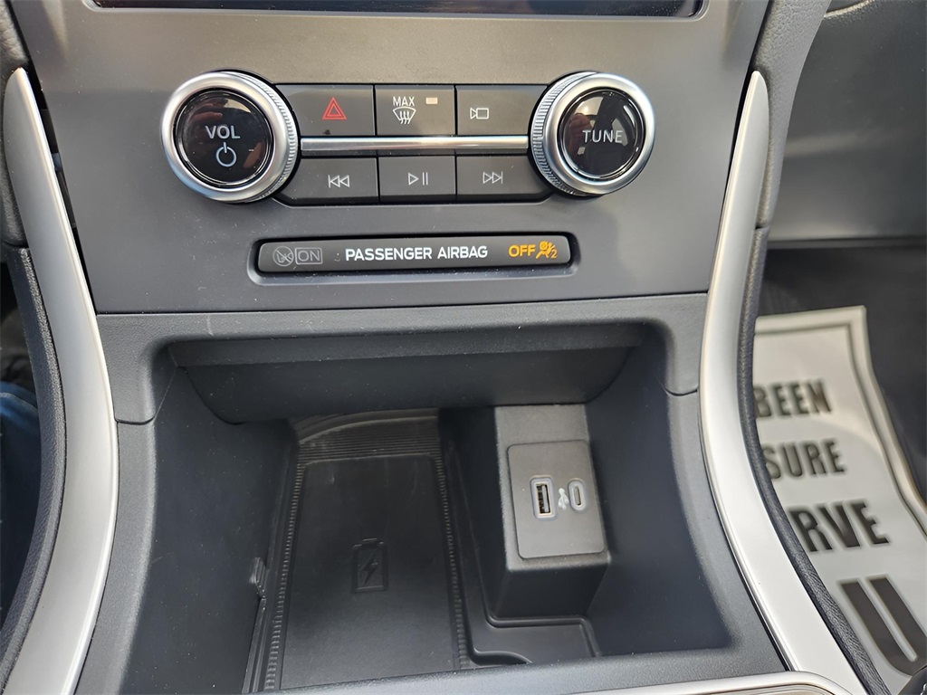 2023 Ford Edge