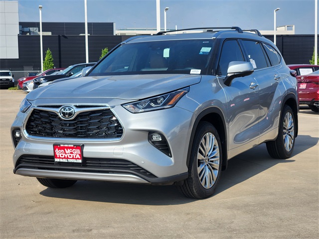 2025 Toyota Highlander Platinum Silver at Community Toyota