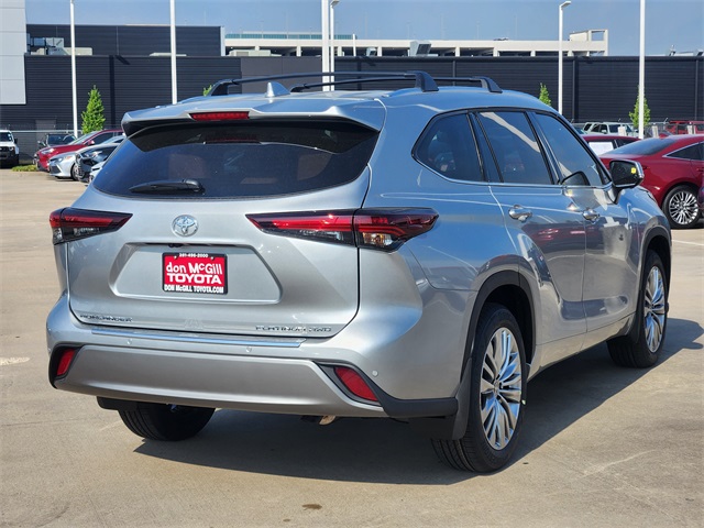 2025 Toyota Highlander Platinum Silver at Community Toyota