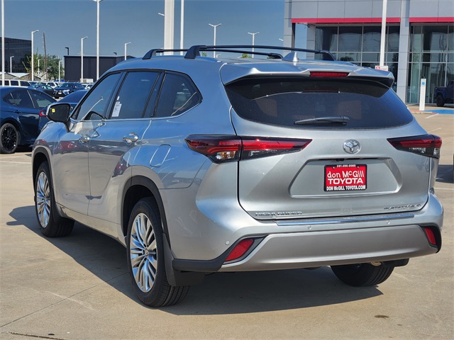 2025 Toyota Highlander Platinum Silver at Community Toyota