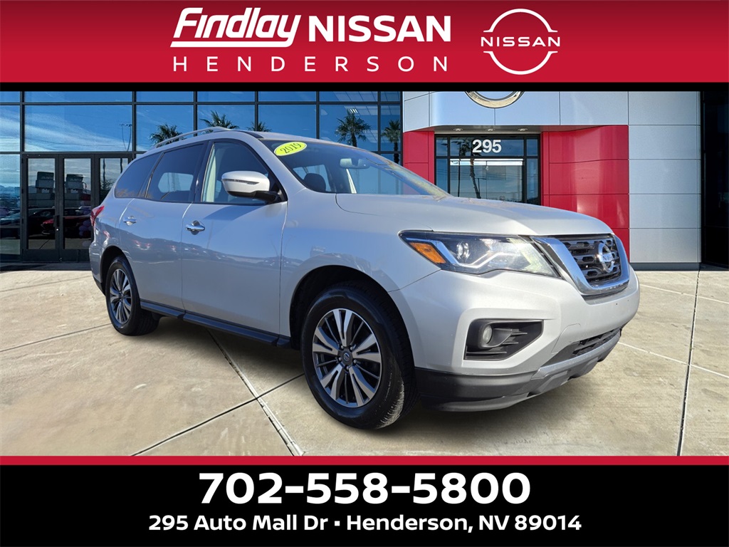 2019 Nissan Pathfinder SV