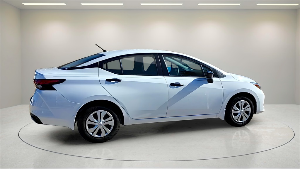 2025 Nissan Versa