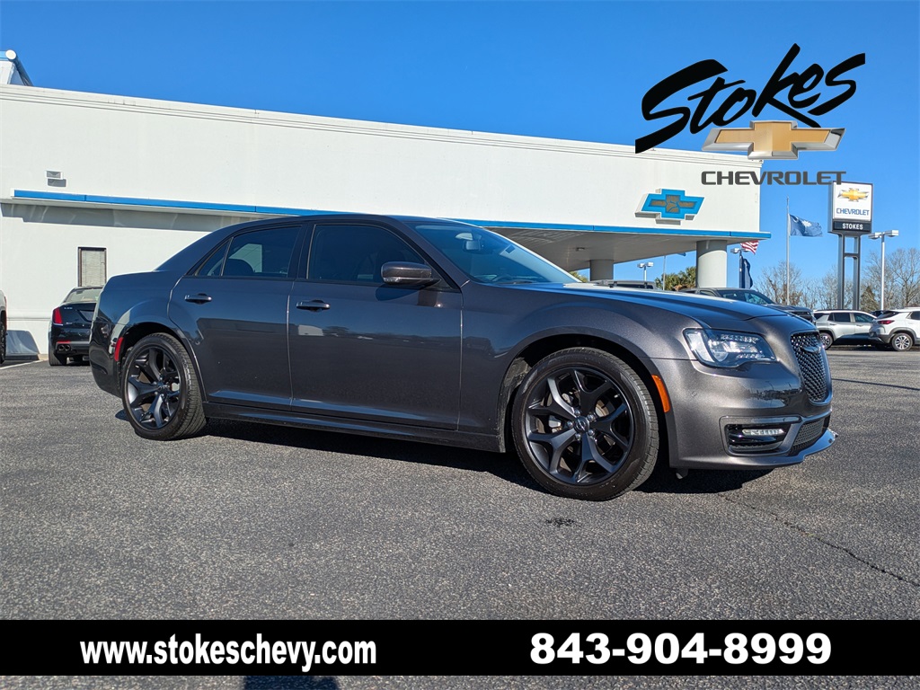 2023 Chrysler 300 Touring L RWD