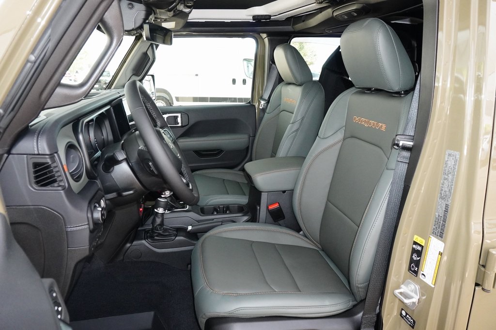 New Car 2025 Jeep Gladiator  Mojave For Sale In Weatherford, Texas