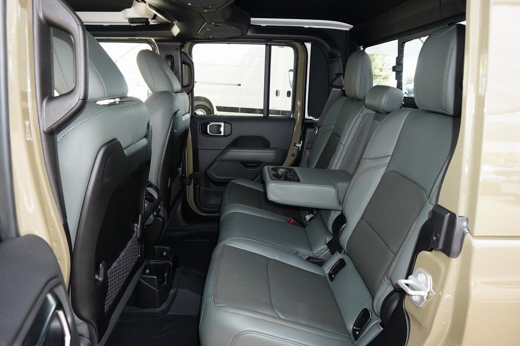 New Car 2025 Jeep Gladiator  Mojave For Sale In Weatherford, Texas