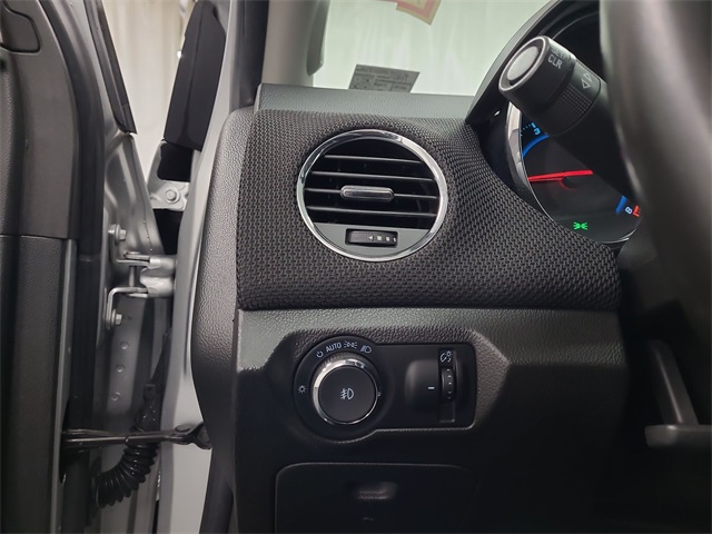 2014 – Chevrolet – Cruze