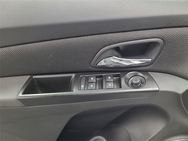 2014 – Chevrolet – Cruze