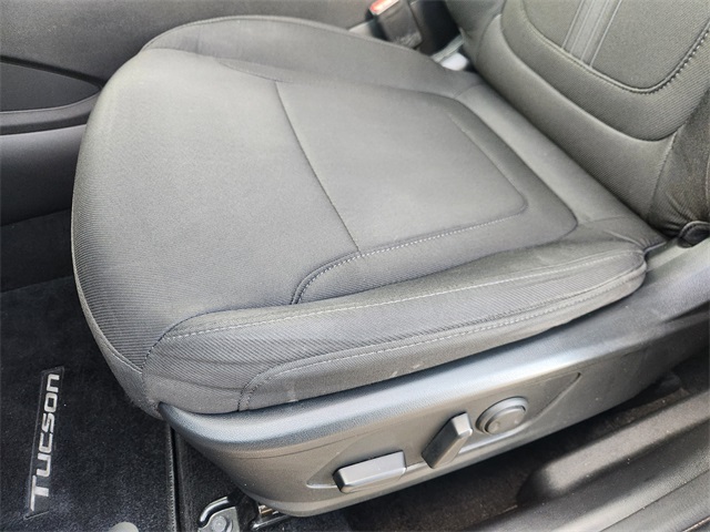 2023 Hyundai Tucson SEL Silver at DeMontrond Gulf Freeway