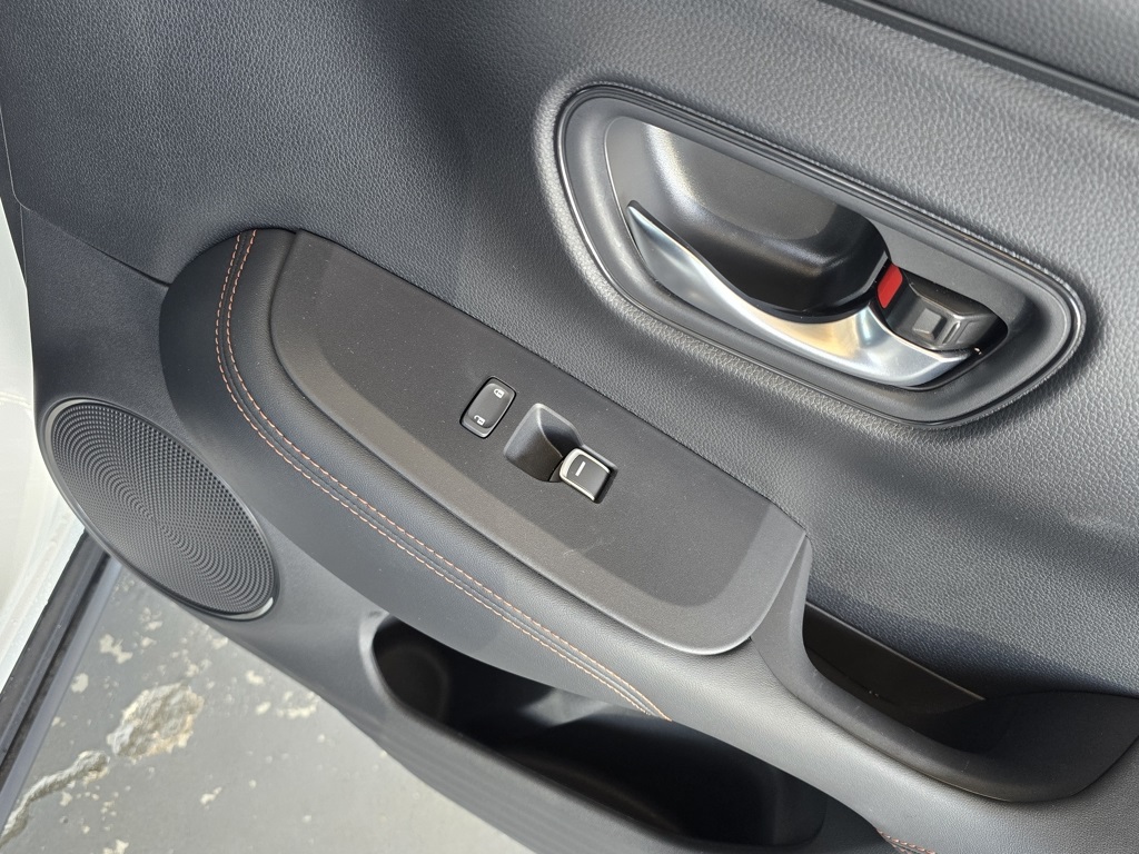 Thumbnail: 2025 Honda HR-V - 26