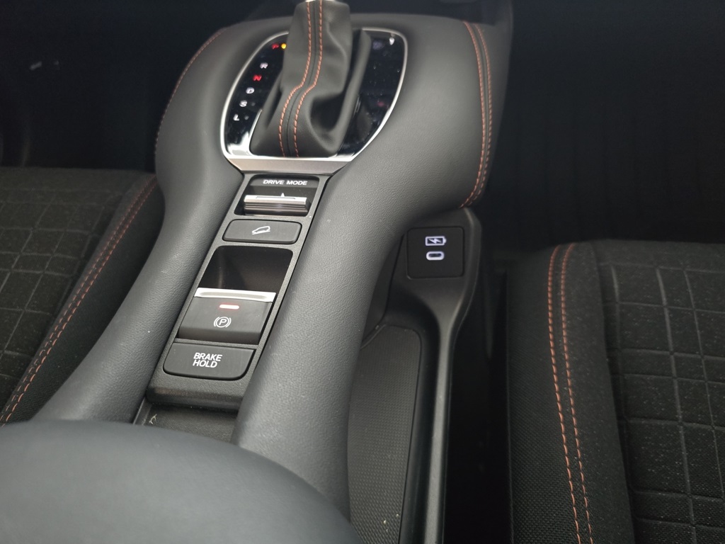 Thumbnail: 2025 Honda HR-V - 32