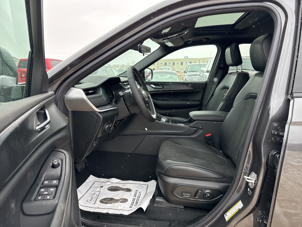 2025 Jeep Grand Cherokee L