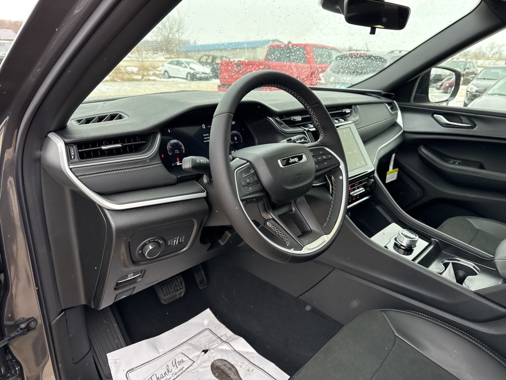 2025 Jeep Grand Cherokee L