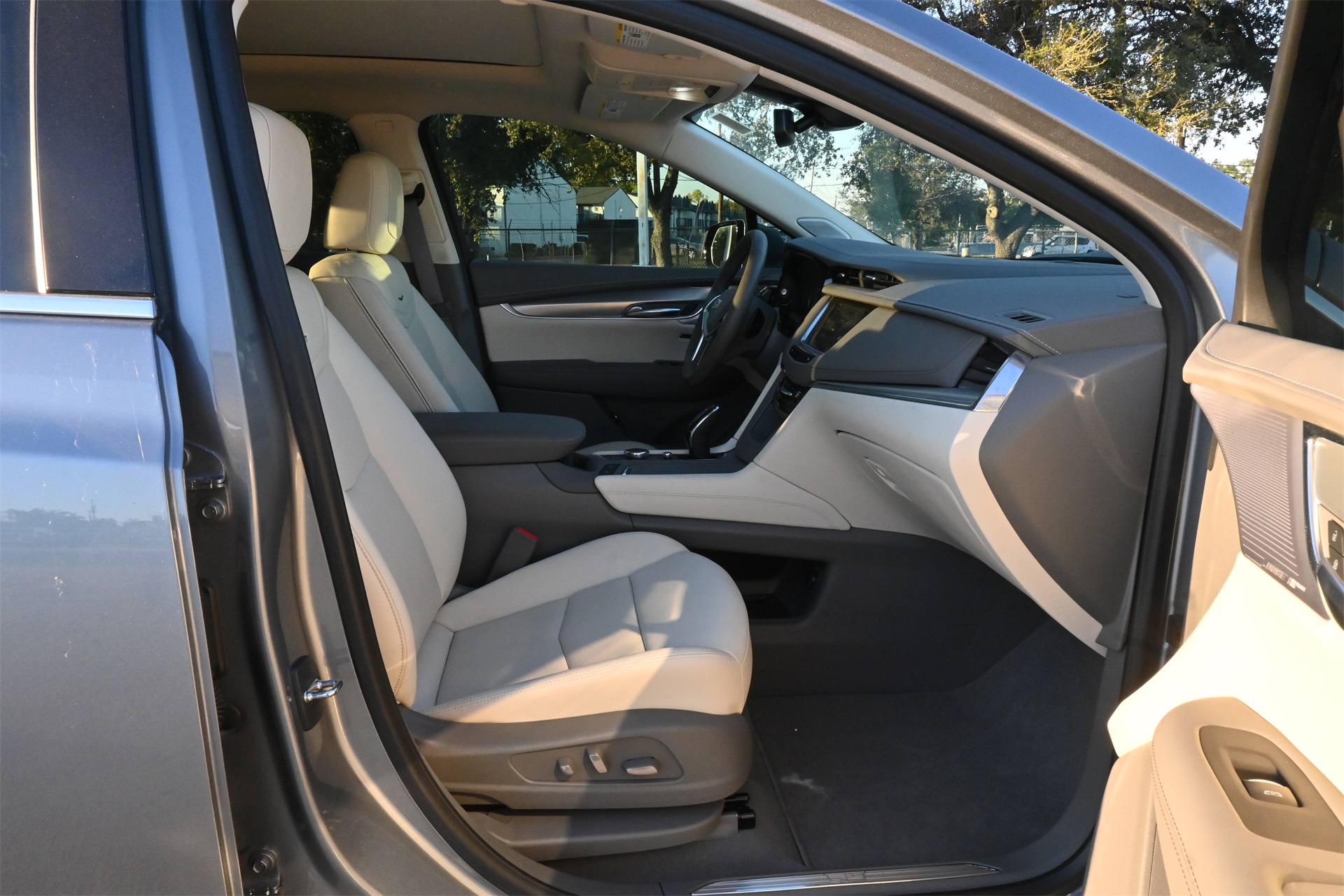 2024 Cadillac XT5 Premium Luxury Silver at Bayway Cadillac Southwest